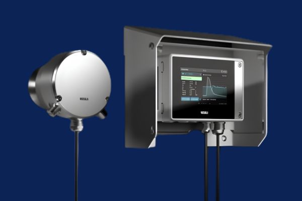 Polaris: la nuova stella nei Rifrattometri di Processo 2 Sensore Polaris e trasmettitore Indigo520 con schermo touch che mostra un grafico di misurazione